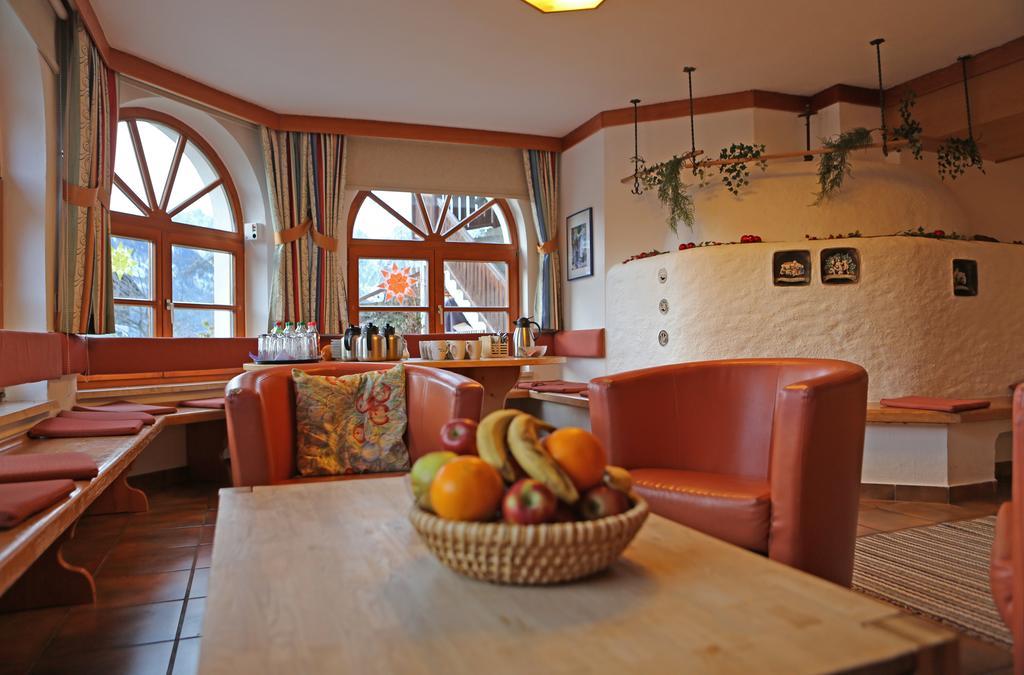 Hotel Haus Der Begegnung à Gosau Extérieur photo