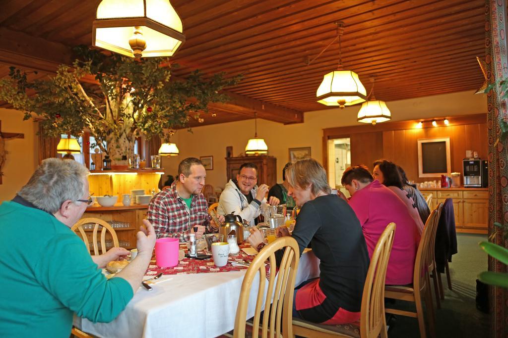 Hotel Haus Der Begegnung à Gosau Extérieur photo