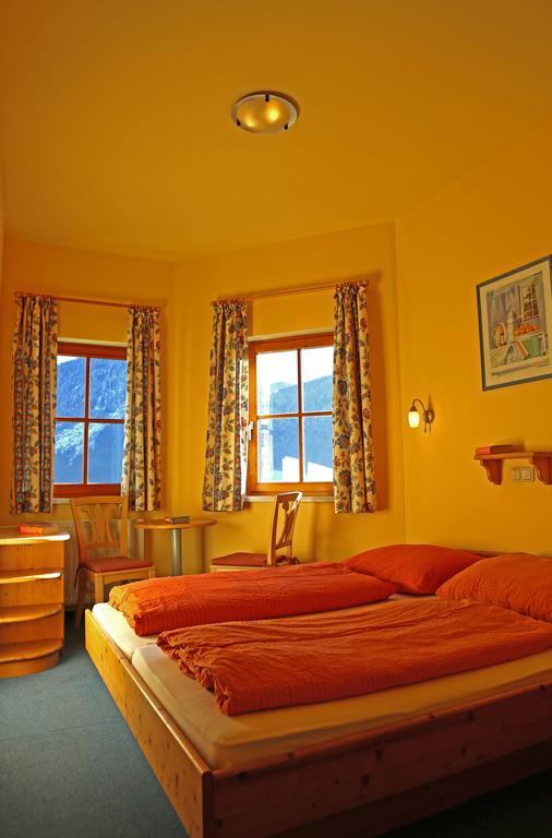 Hotel Haus Der Begegnung à Gosau Extérieur photo